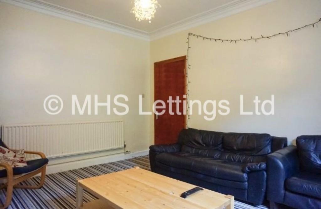 House in Leeds, Headingley Hill, Headingley - More
