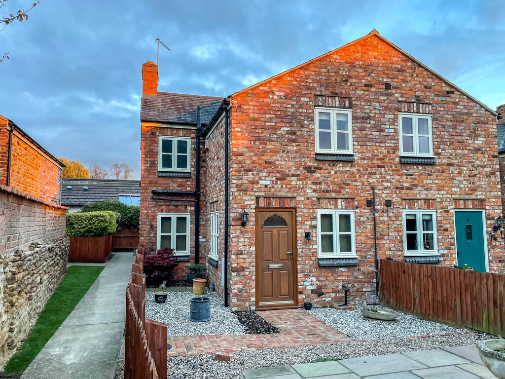 Main image of property: Campbell Square, Earls Barton