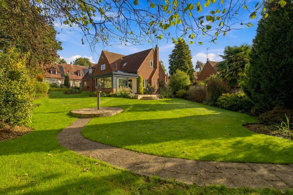 House in Worcester - View 4