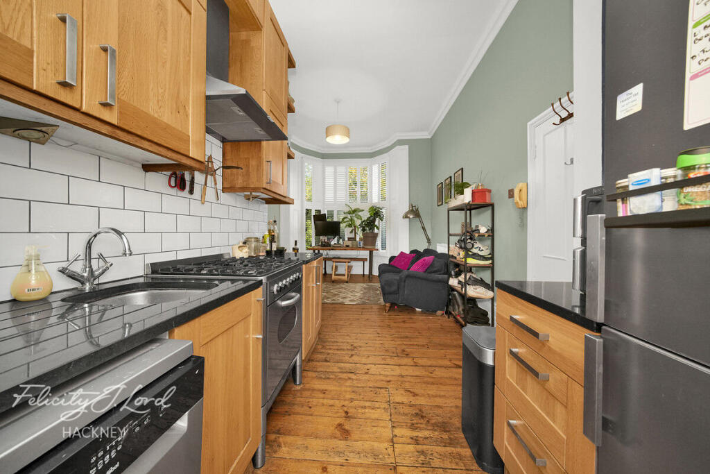 Apartment in London, Lower Clapton, Shacklewell - View 5