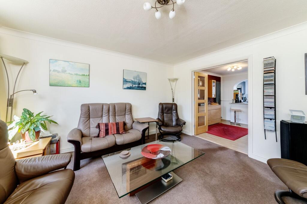 House in Vale of White Horse, Peachcroft, Abingdon on Thames - View 3