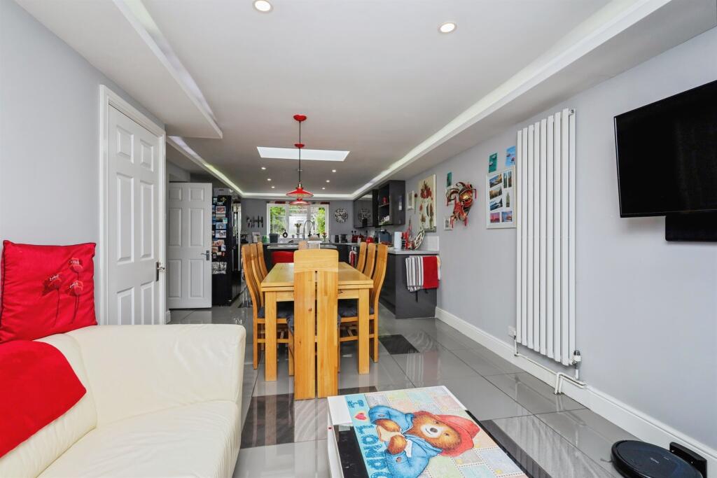 House in Brighton - More