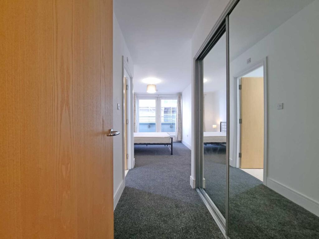 Apartment in Ipswich - View 5