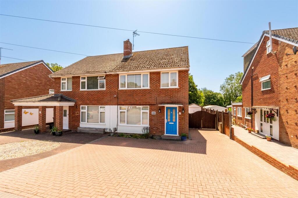 Main image of property: Lea Close, Reading