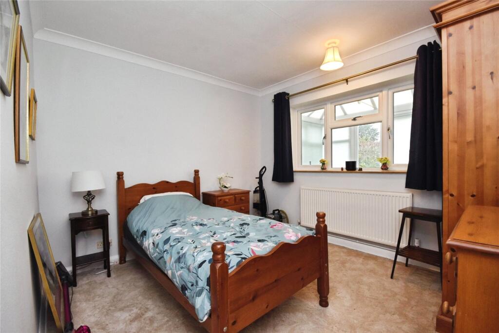 Tavistock Road, Springfield, Chelmsford, Essex, CM1 photo 3