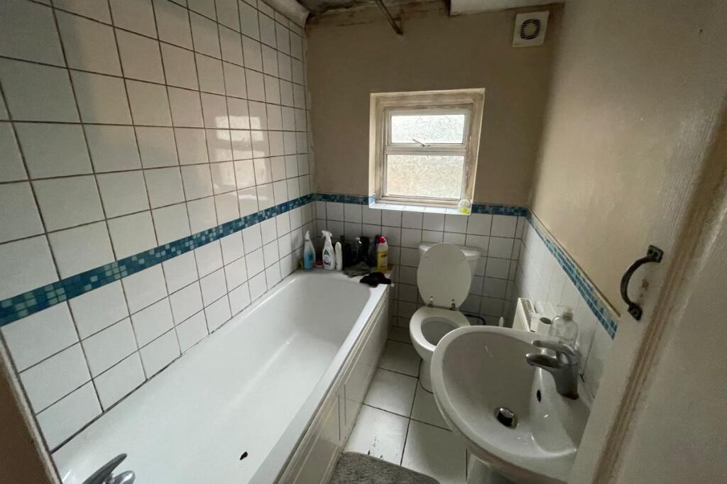 House in London, Little Ilford - View 5