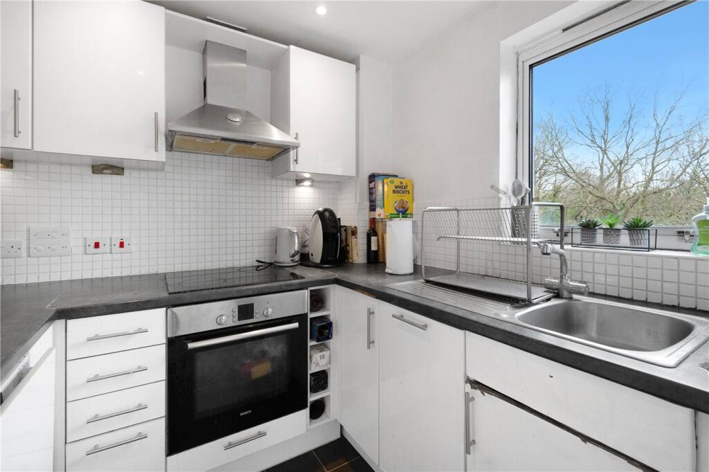 Apartment in London - View 4