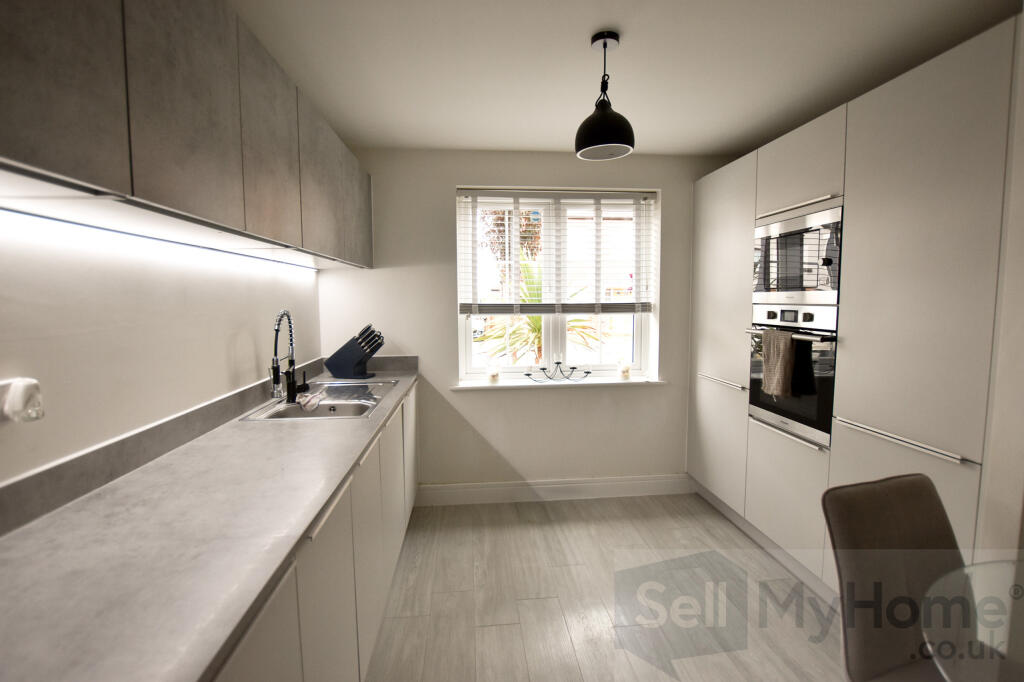 House in Leicester - View 5