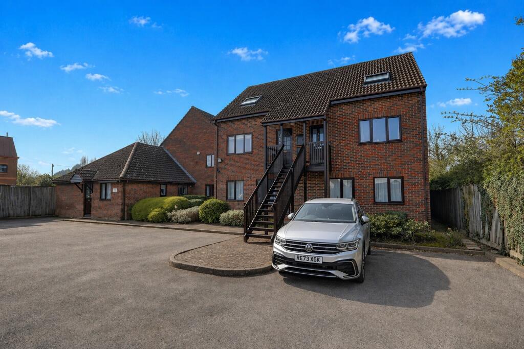 Main image of property: Milton Gardens, Princes Risborough, Buckinghamshire, HP27