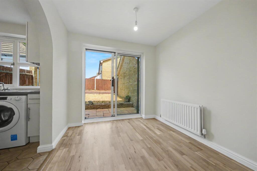 House in Watford - View 4