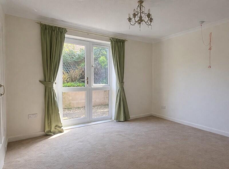 Dunster Court, Woodborough Road, Winscombe, North Somerset. BS25 1AG photo 4
