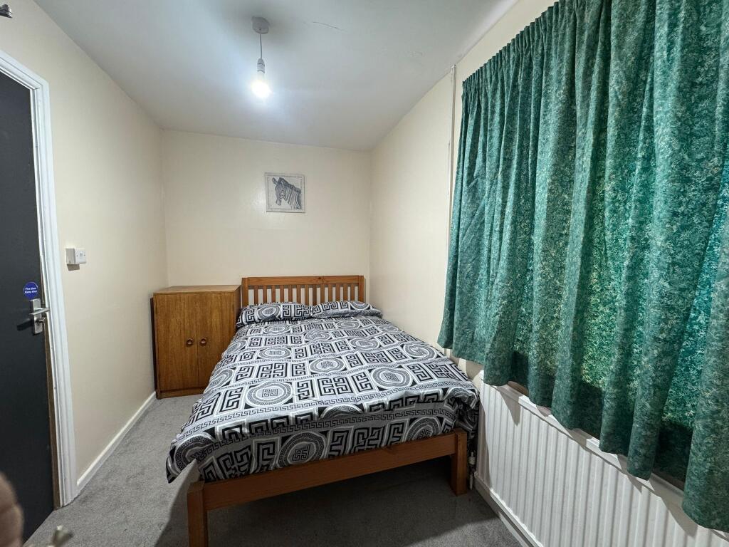 Additional image 4 of Rooms Available In Ryde Park Rd, B45