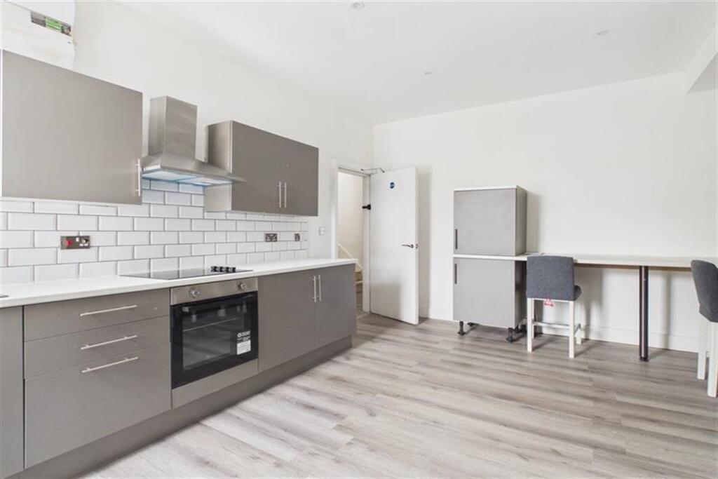 Main image of property: Room 3 - 7 Oban Terrace, Gateshead
