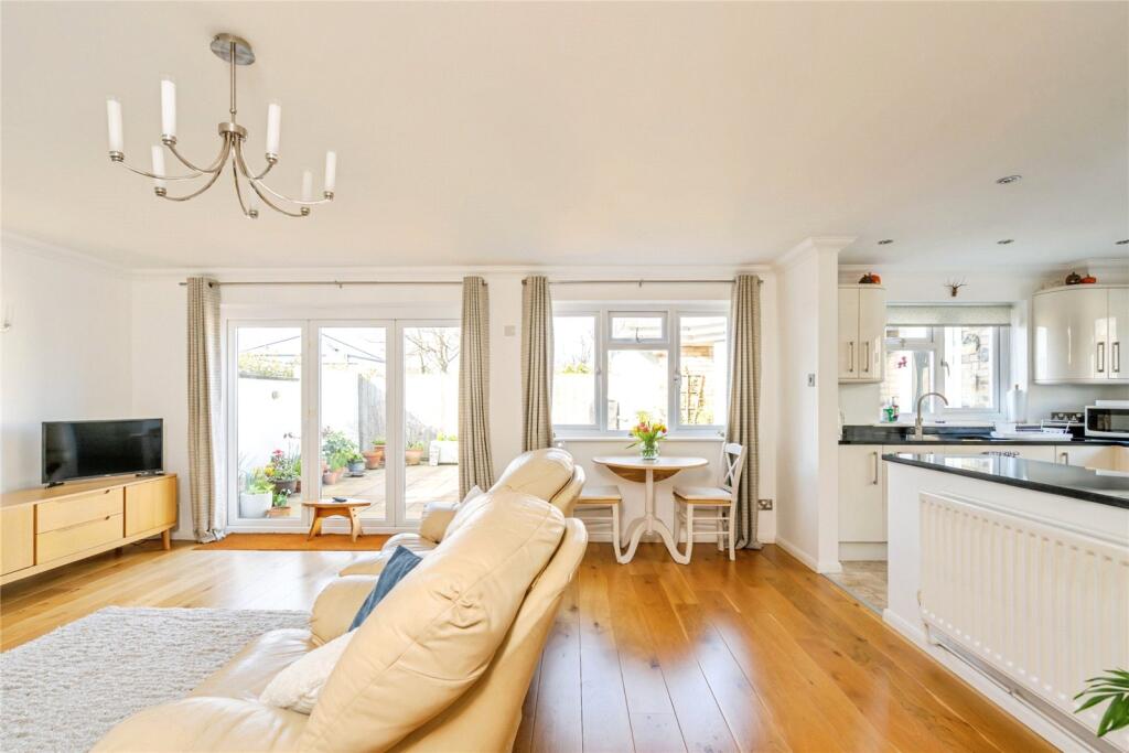 House in Arun, Pagham - More