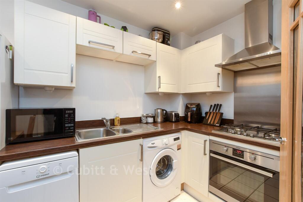 Croydon Road, Caterham, Surrey - View 6