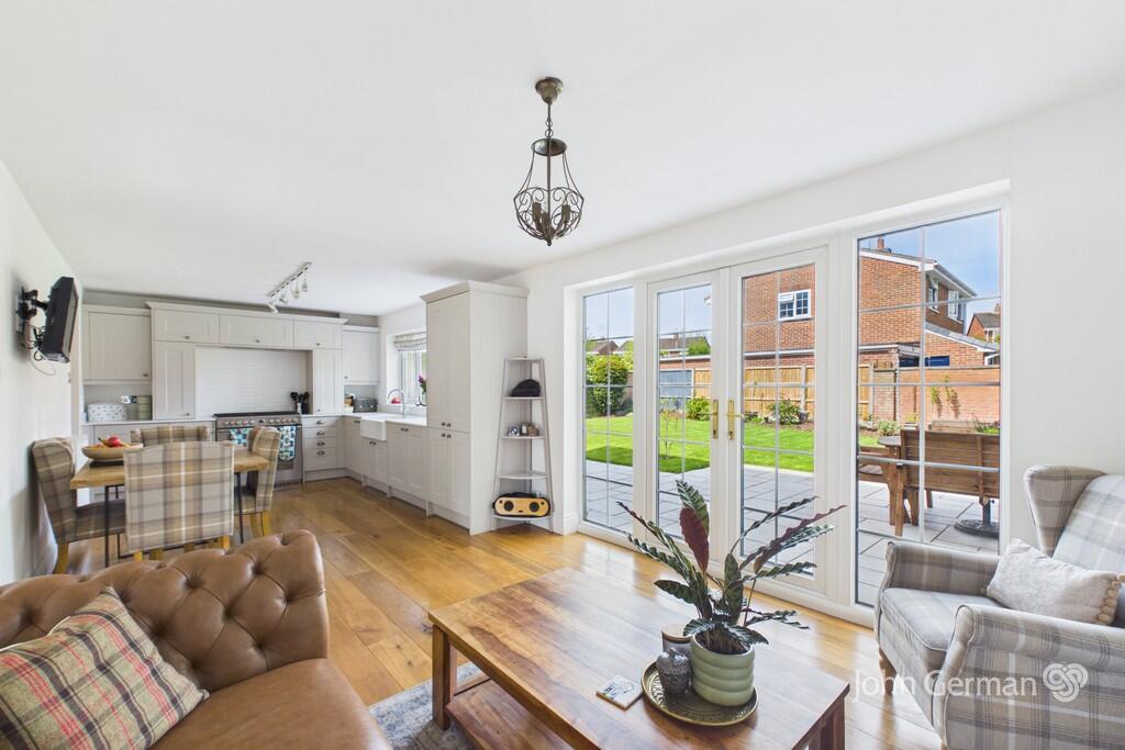 Swarbourn Close, Yoxall photo 4