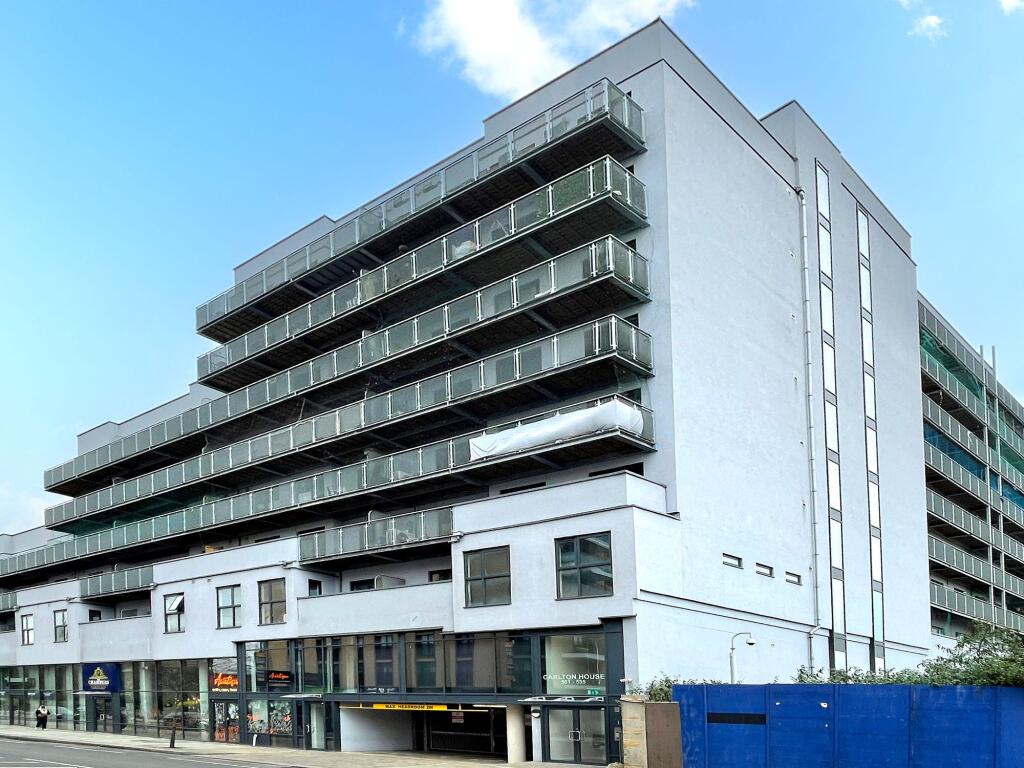 Main image of property: High Road, Ilford, IG1