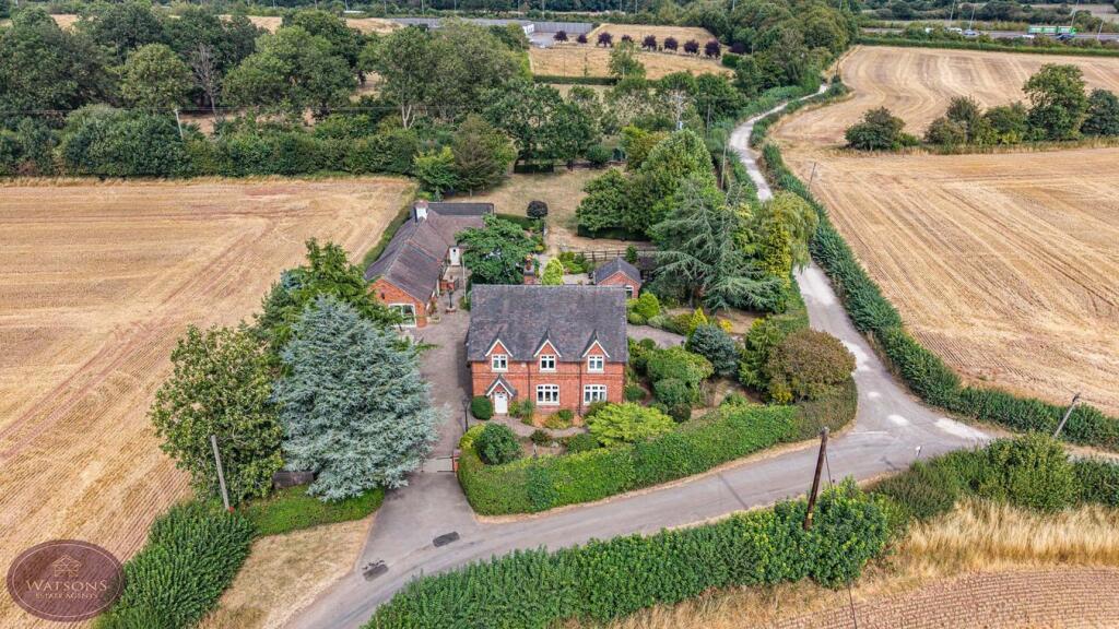 Main image of property: Watnall, Nottingham, NG16