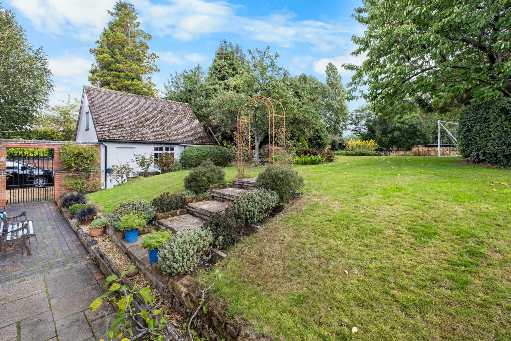 Additional image 5 of Parish Hill, Bournheath, Bromsgrove B61 9JH