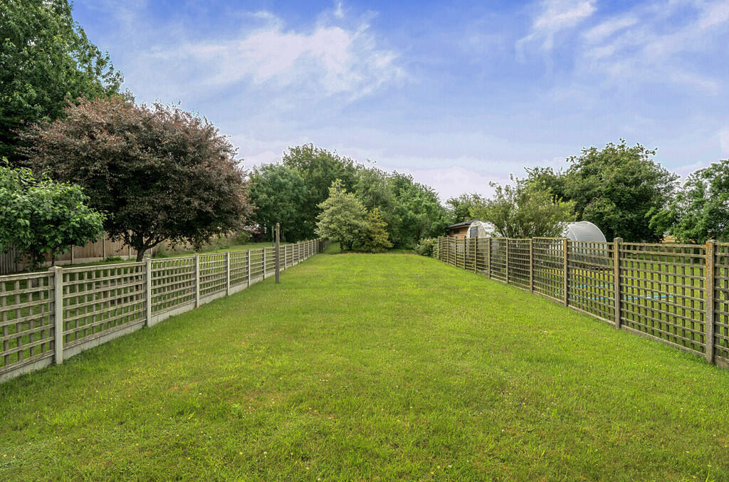 Rugby Road, Clifton Upon Dunsmore photo 4