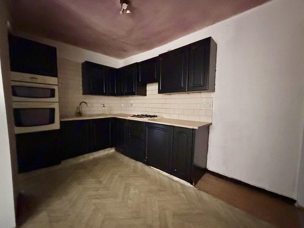 House in Wolverhampton, West Midlands - View 4