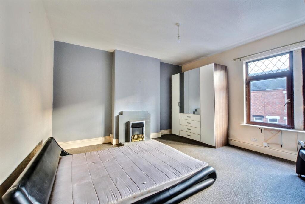 6 Oxford Street, Long Eaton, Nottingham NG10 1JR photo 3