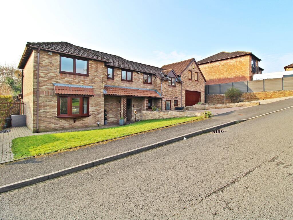 Main image of property: Bryn Creigiau, Groesfaen, Pontyclun, Rhondda Cynon Taff. CF72 8RT