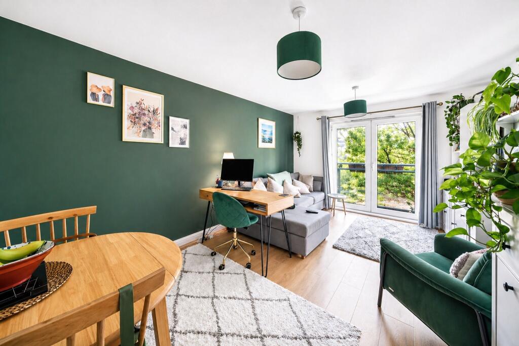 Main image of property: Effra Parade, London