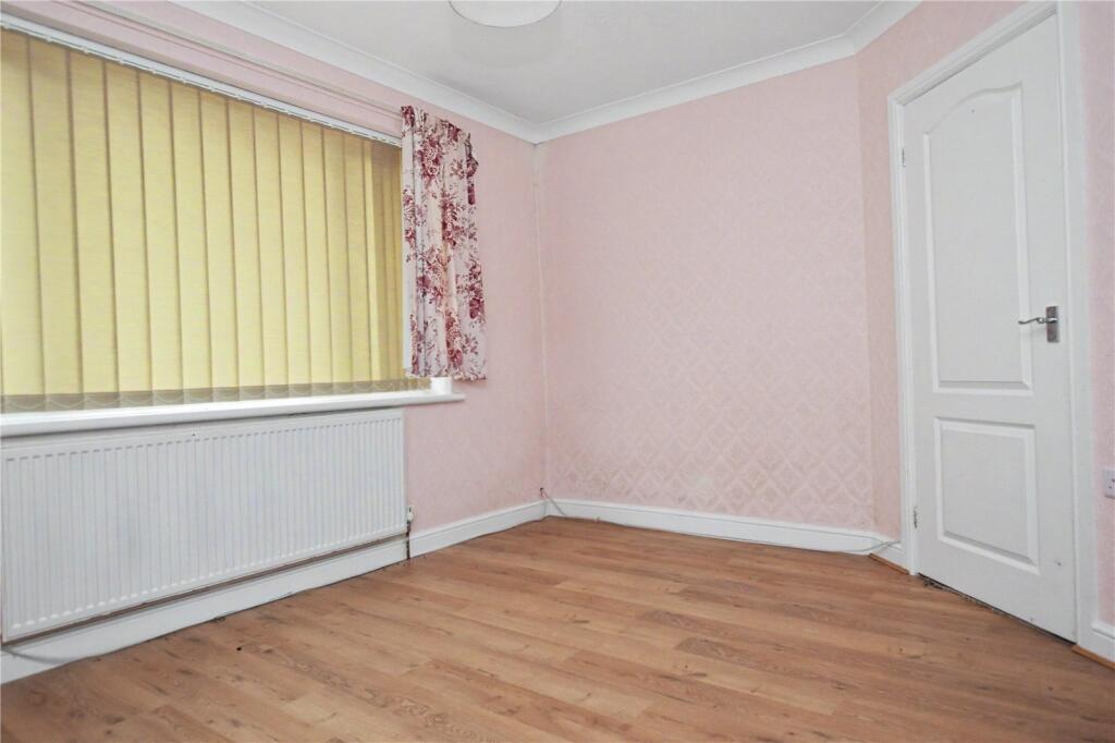 House in Wakefield - View 5