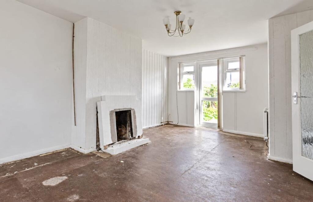 House in Gillingham, Lodbourne - View 3