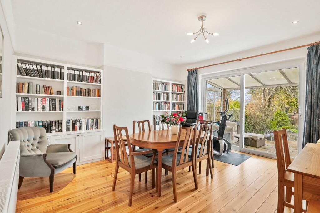 House in Sutton - View 4