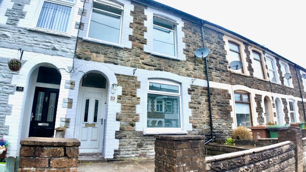Main image of property: School Street, Llanbradach, CF83