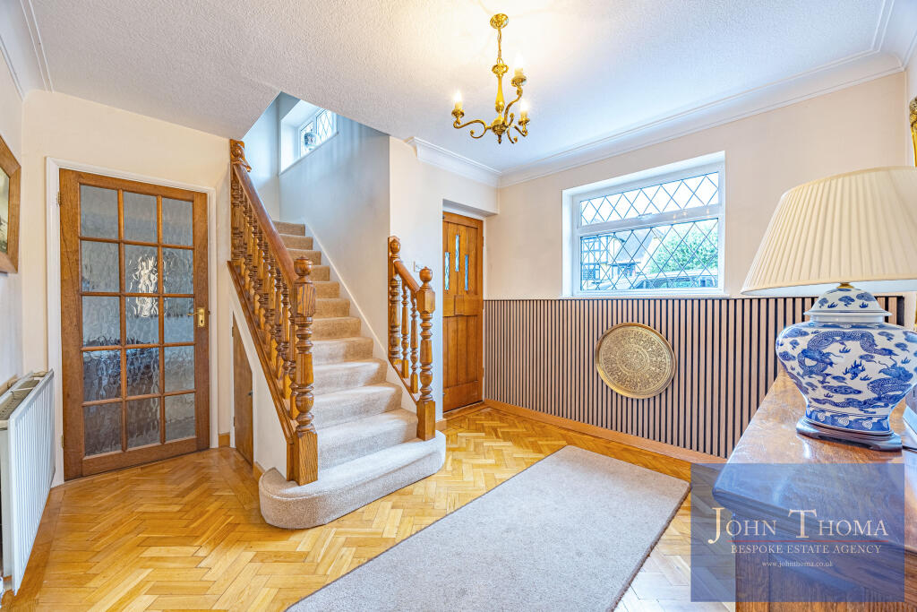 Chigwell Rise, Chigwell, Essex photo 2