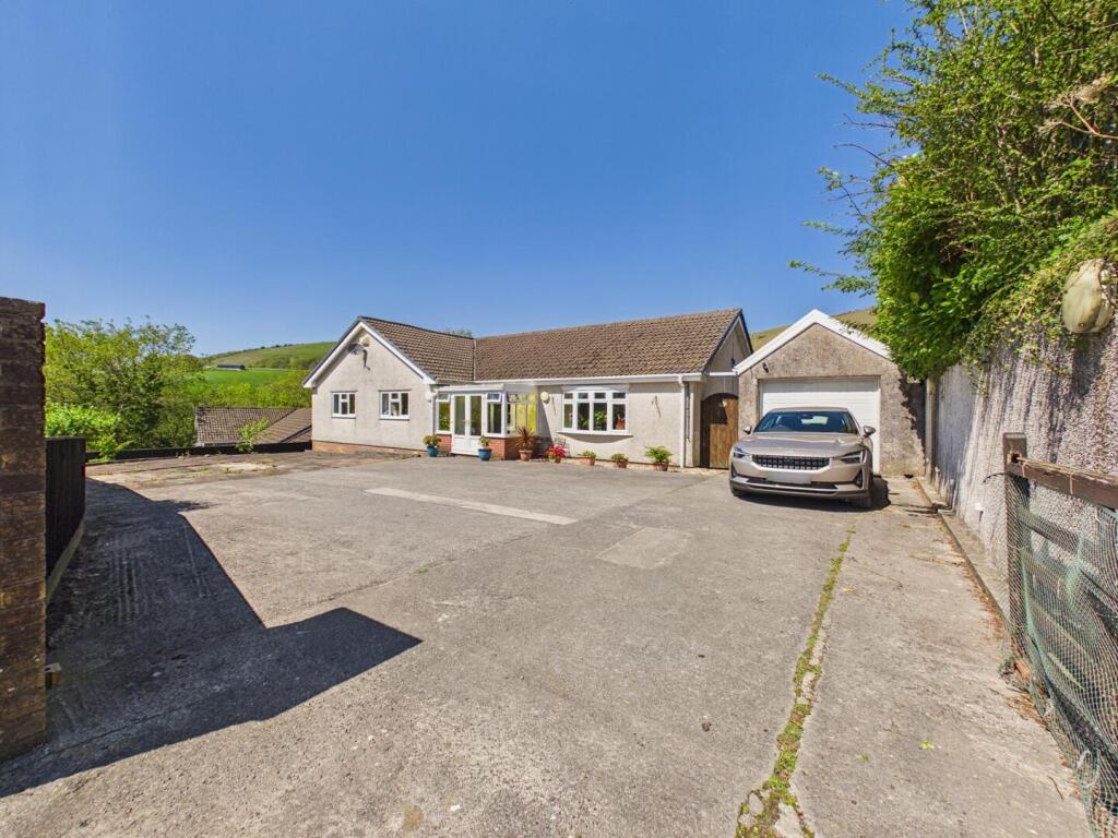 Main image of property: Llangeinor, Bridgend