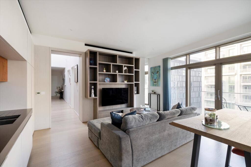 Main image of property: Lewis Cubitt Walk, London N1C