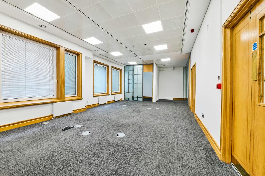 Daniel Watney Throgmorton Ave London UK EC2N 2JJ 8.jpg