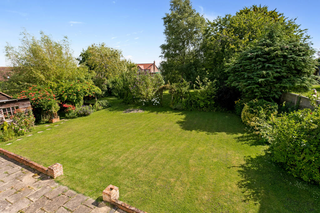 Henton, Chinnor, OX39 photo 2