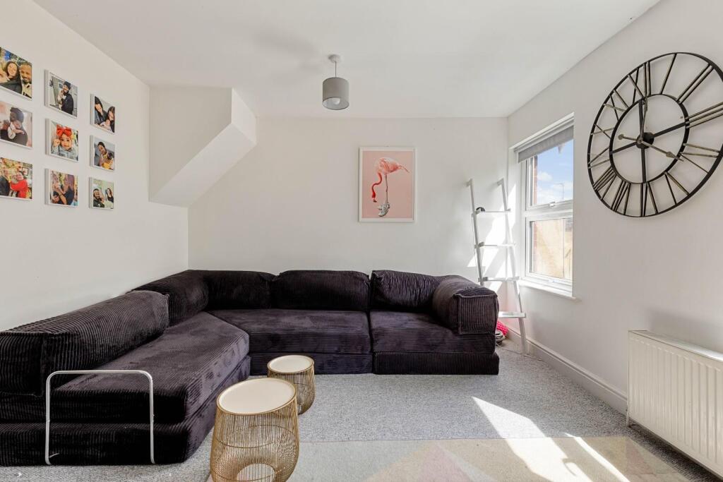 Apartment in London - View 4