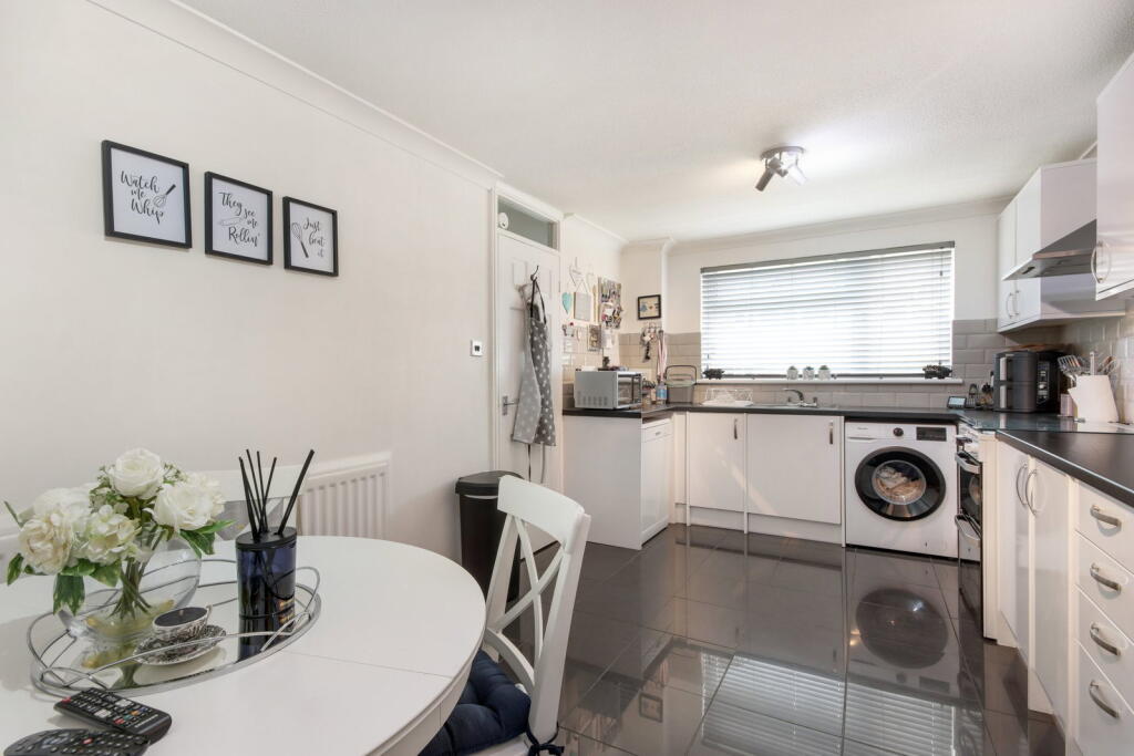 House in Sevenoaks, Horton Kirby and South Darenth - View 3
