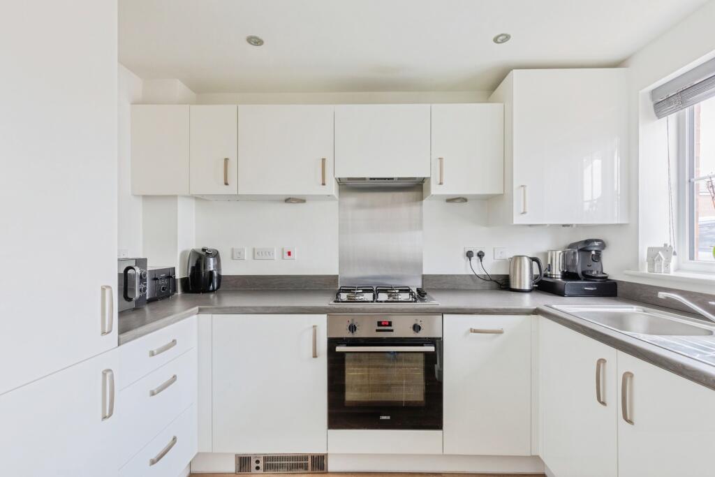 House in Stratford-on-Avon, Stratford-upon-Avon - View 5