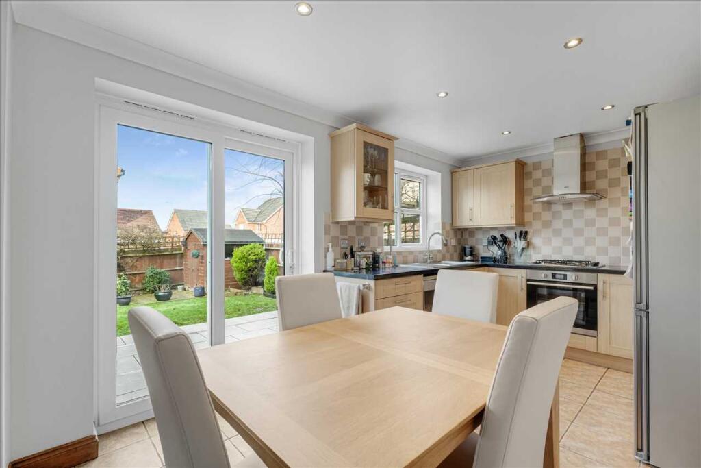 House in Milton Keynes, Monkston, Kents Hill, Monkston and Brinklow - View 3