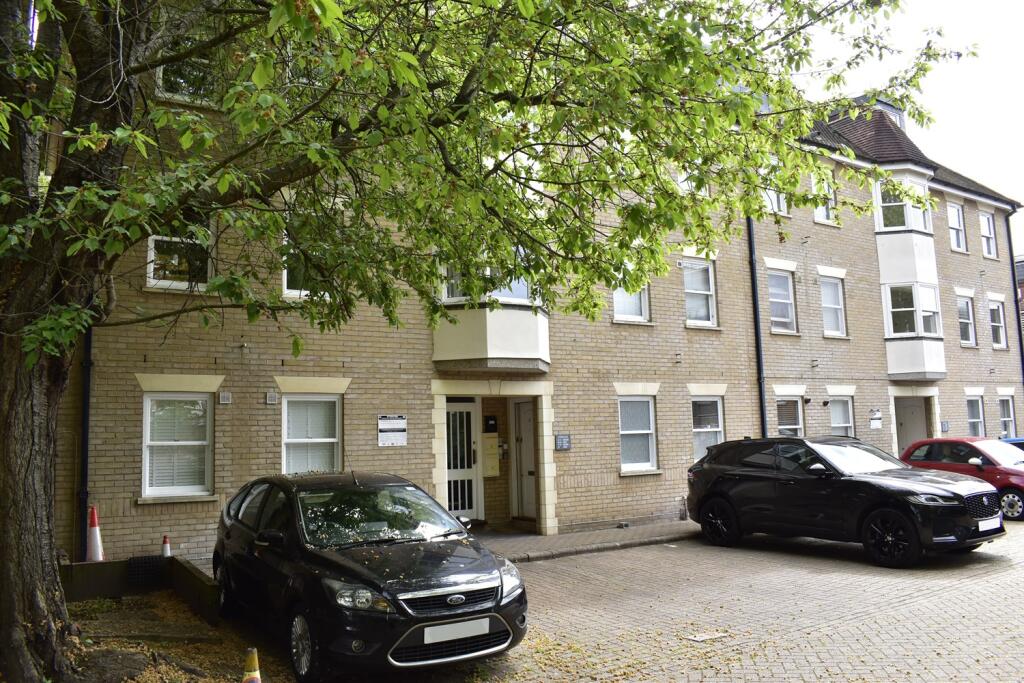 Main image of property: Cathedral Walk, City Centre, Chelmsford, CM1 1NX