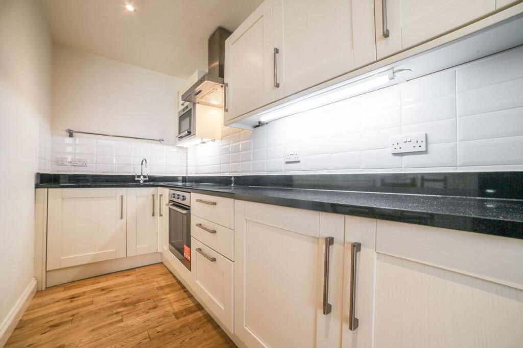 Apartment in London - View 2