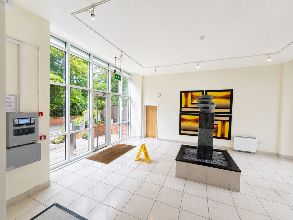 Apartment in Bolton, Greater Manchester - View 4
