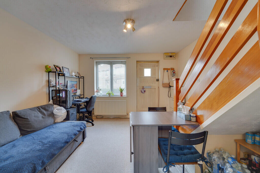 House in Milton Keynes, West Bletchley - View 4