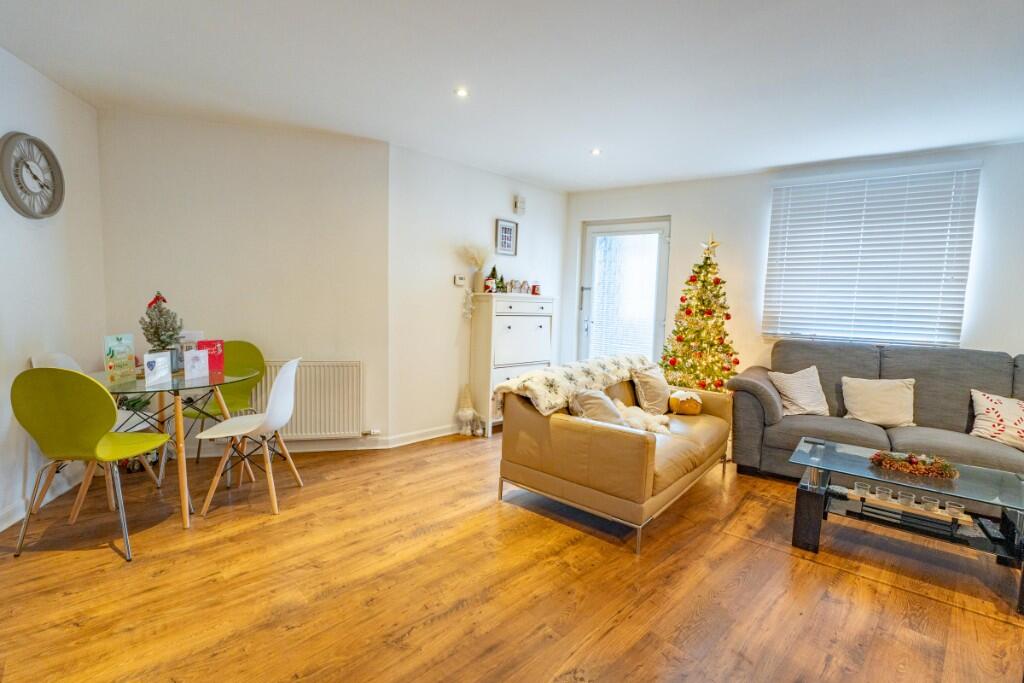 7 Balmoral Terrace, Aberdeen, AB10 - 11