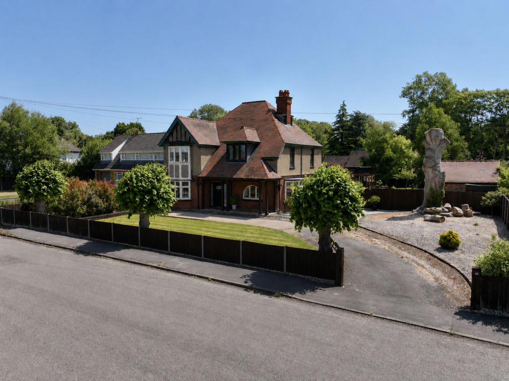 Main image of property: 48 New Road, Sutton Bridge, PE12