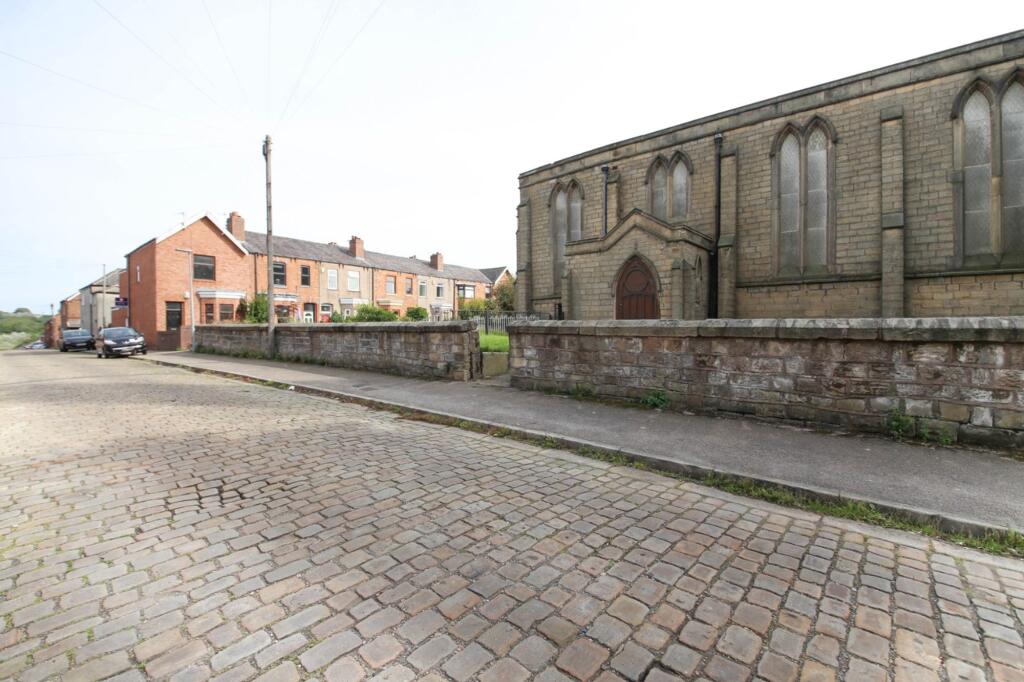 Apartment in Wigan - View 4