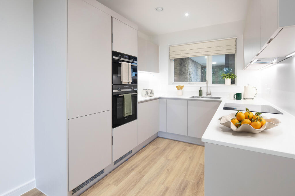Apartment in Harrow - View 5