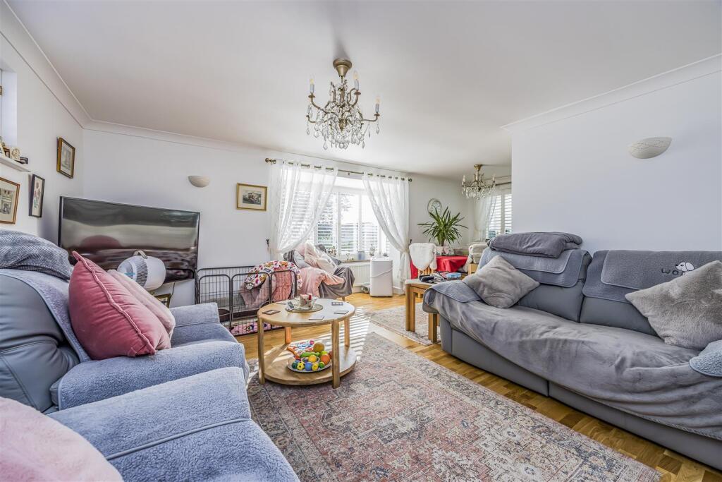 House in Portsmouth - View 4